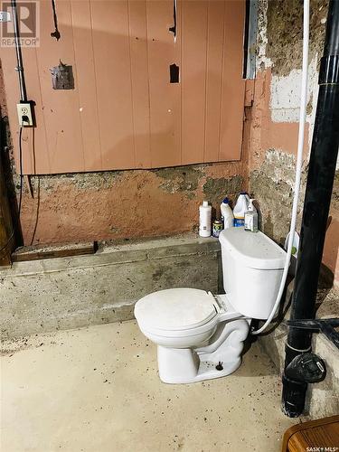 169 Darlington Street E, Yorkton, SK - Indoor Photo Showing Bathroom