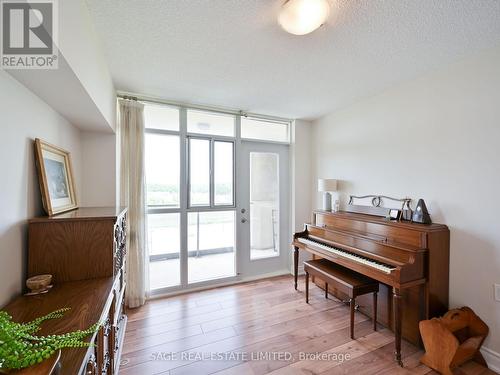 808 - 3 Marine Parade Drive, Toronto, ON - Indoor Photo Showing Other Room