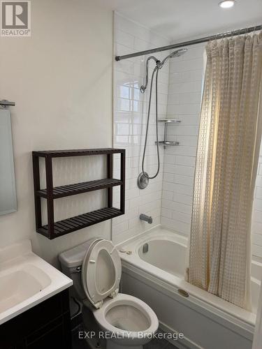 2 - 677 Durie Street, Toronto, ON - Indoor Photo Showing Bathroom