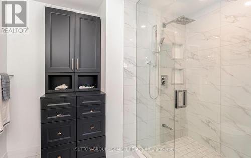 3363 Smoke Tree Road, Mississauga, ON - Indoor Photo Showing Bathroom