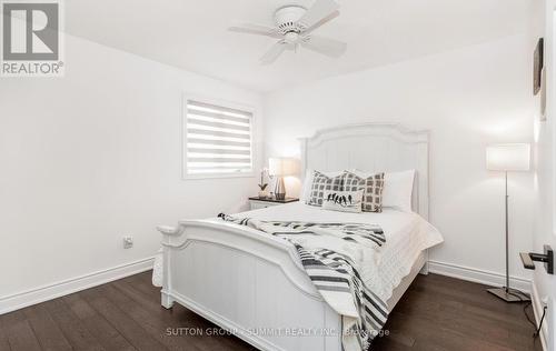 3363 Smoke Tree Road, Mississauga, ON - Indoor Photo Showing Bedroom