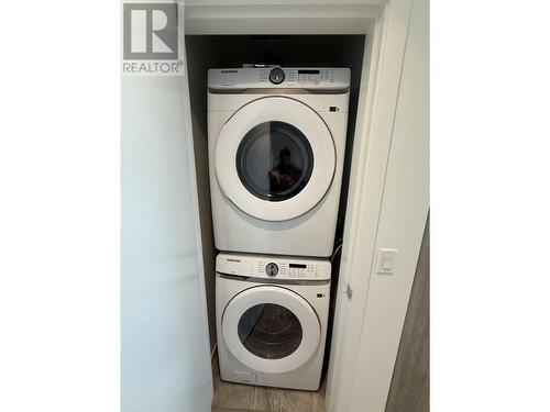 3505 680 Quayside Drive, New Westminster, BC - Indoor Photo Showing Laundry Room