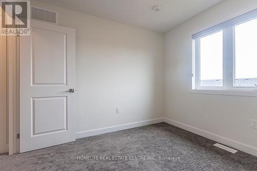 45 Bensley Lane, Hamilton, ON - Indoor Photo Showing Other Room