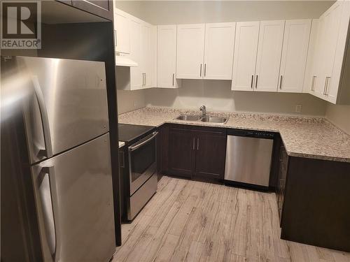 5 Maclachlan Street, Sudbury, ON - Indoor Photo Showing Kitchen With Double Sink