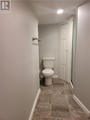 5 Maclachlan Street, Sudbury, ON - Indoor Photo Showing Bathroom