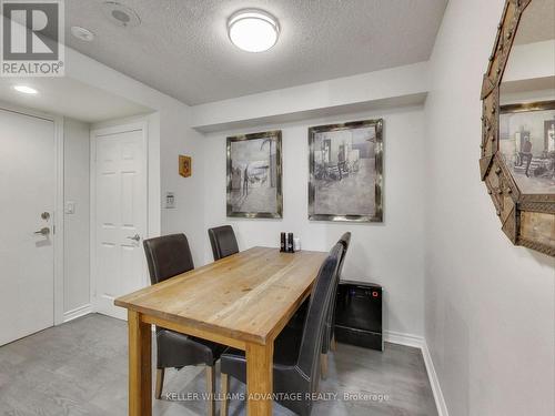 521 - 270 Wellington Street W, Toronto, ON - Indoor Photo Showing Dining Room