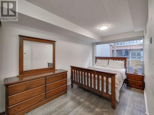 521 - 270 Wellington Street W, Toronto, ON - Indoor Photo Showing Bedroom