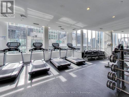 521 - 270 Wellington Street W, Toronto, ON - Indoor Photo Showing Gym Room