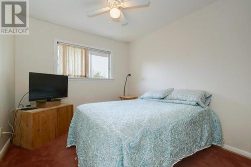 215 Sloane Avenue, Toronto, ON - Indoor Photo Showing Bedroom