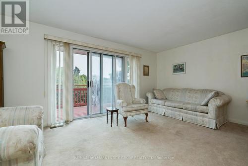 215 Sloane Avenue, Toronto, ON - Indoor Photo Showing Living Room