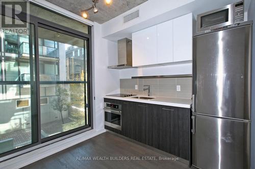 237 - 461 Adelaide Street W, Toronto, ON - Indoor Photo Showing Kitchen