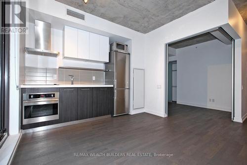 237 - 461 Adelaide Street W, Toronto, ON - Indoor Photo Showing Kitchen