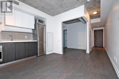 237 - 461 Adelaide Street W, Toronto, ON - Indoor Photo Showing Kitchen