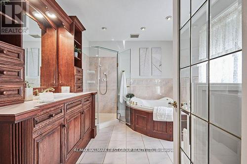 1733 Dufferin Street, Whitby, ON - Indoor Photo Showing Bathroom