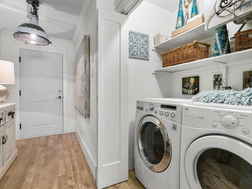 Salle de lavage - 8010 Rue De Londres, Brossard, QC - Indoor Photo Showing Laundry Room