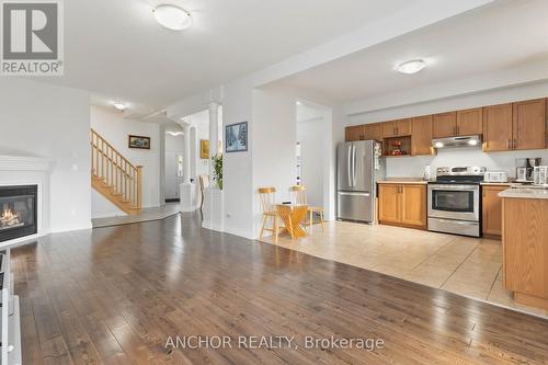 2557 Asima Drive, London, ON - Indoor Photo Showing Kitchen