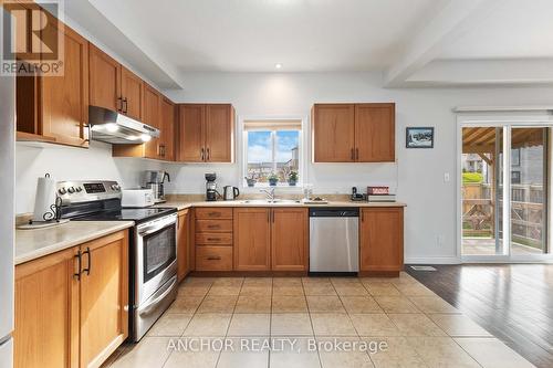 2557 Asima Drive, London, ON - Indoor Photo Showing Kitchen With Double Sink