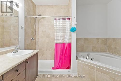 2557 Asima Drive, London, ON - Indoor Photo Showing Bathroom