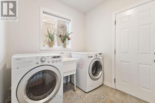 2557 Asima Drive, London, ON - Indoor Photo Showing Laundry Room