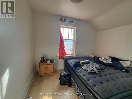 764 King Street, London, ON - Indoor Photo Showing Bedroom