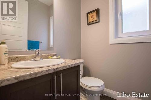 753 Kleinburg Drive, London, ON - Indoor Photo Showing Bathroom