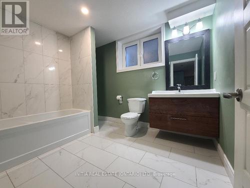 753 Kleinburg Drive, London, ON - Indoor Photo Showing Bathroom