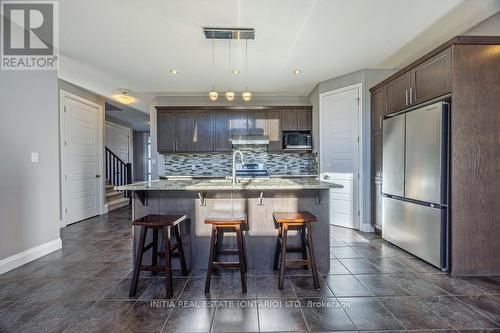 753 Kleinburg Drive, London, ON - Indoor Photo Showing Kitchen With Stainless Steel Kitchen With Upgraded Kitchen