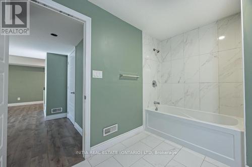 753 Kleinburg Drive, London, ON - Indoor Photo Showing Bathroom