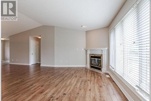 11 - 1755 Louise Boulevard, London, ON - Indoor Photo Showing Living Room With Fireplace