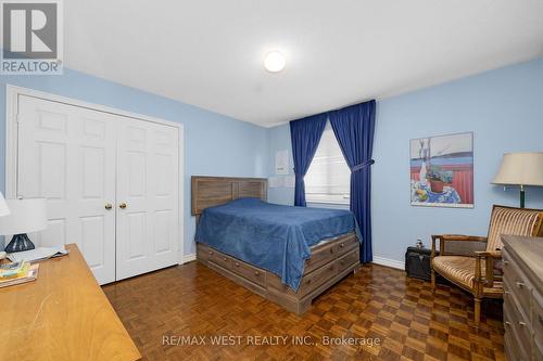 185 Dianawood Ridge, Vaughan, ON - Indoor Photo Showing Bedroom