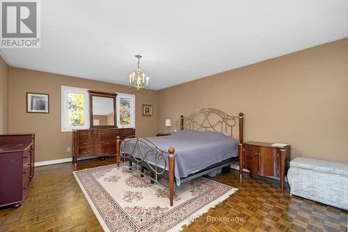 185 Dianawood Ridge, Vaughan, ON - Indoor Photo Showing Bedroom