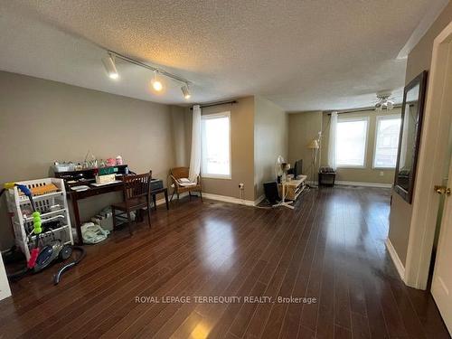 2547 Advent Crt, Mississauga, ON - Indoor Photo Showing Other Room