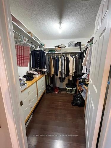 2547 Advent Crt, Mississauga, ON - Indoor With Storage