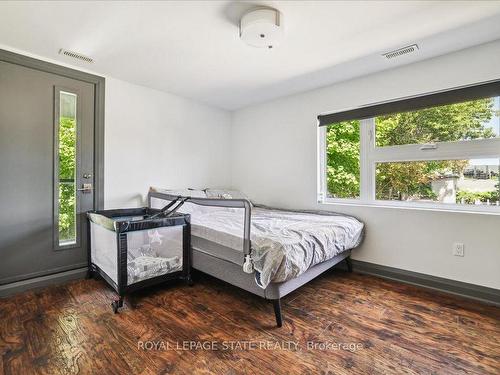 65 Queen St, St. Catharines, ON - Indoor Photo Showing Bedroom