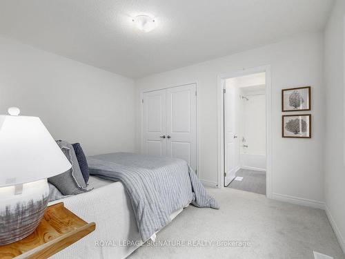 296 Broadacre Dr, Kitchener, ON - Indoor Photo Showing Bedroom