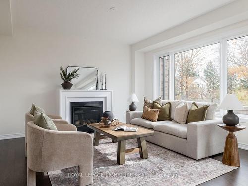 296 Broadacre Dr, Kitchener, ON - Indoor Photo Showing Living Room With Fireplace