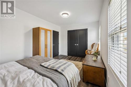 321 Maxwell Street, Sarnia, ON - Indoor Photo Showing Bedroom