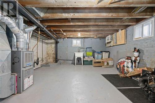 321 Maxwell Street, Sarnia, ON - Indoor Photo Showing Basement