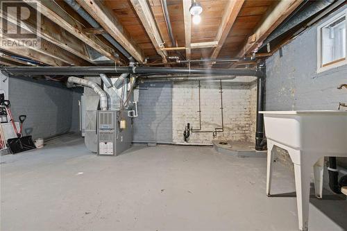 321 Maxwell Street, Sarnia, ON - Indoor Photo Showing Basement