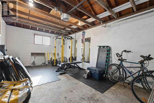 321 Maxwell Street, Sarnia, ON - Indoor Photo Showing Gym Room