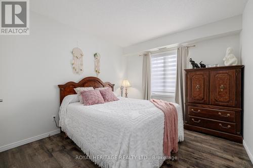 112 - 75 Shipway Avenue, Clarington (Newcastle), ON - Indoor Photo Showing Bedroom