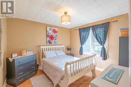 451 Harden Crescent, Cobourg, ON - Indoor Photo Showing Bedroom