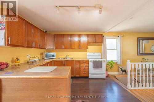 451 Harden Crescent, Cobourg, ON - Indoor Photo Showing Kitchen With Double Sink