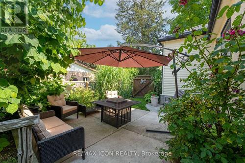 258 Anna Street S, North Middlesex (Parkhill), ON - Outdoor