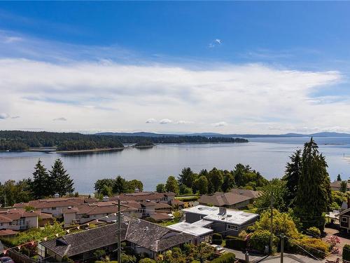 501-201 Dogwood Dr, Ladysmith, BC - Outdoor With Body Of Water With View