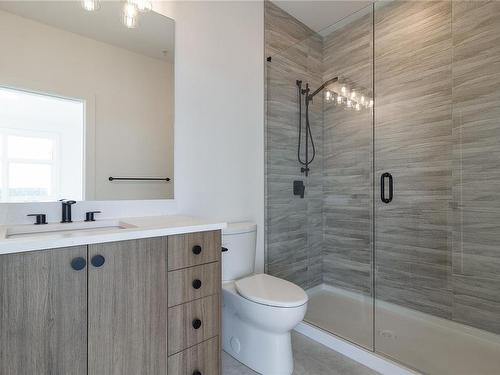 501-201 Dogwood Dr, Ladysmith, BC - Indoor Photo Showing Bathroom