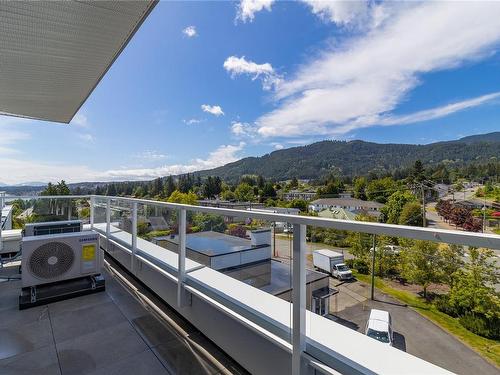 501-201 Dogwood Dr, Ladysmith, BC - Outdoor With Balcony With View