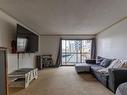 208-585 Dogwood St, Campbell River, BC  - Indoor Photo Showing Living Room 