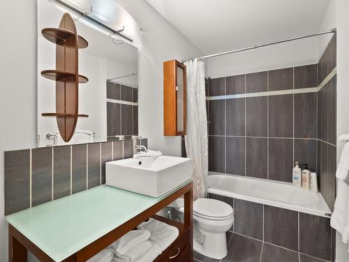 401-5030 Snowbird Way, Big White, BC - Indoor Photo Showing Bathroom