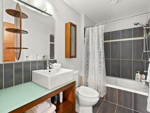 401-5030 Snowbird Way, Big White, BC - Indoor Photo Showing Bathroom